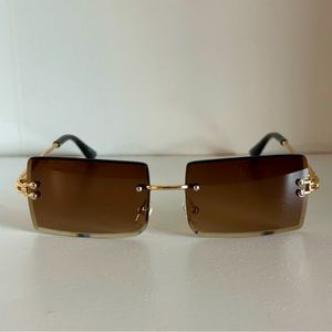 Small Square Shaped Sunglasses.